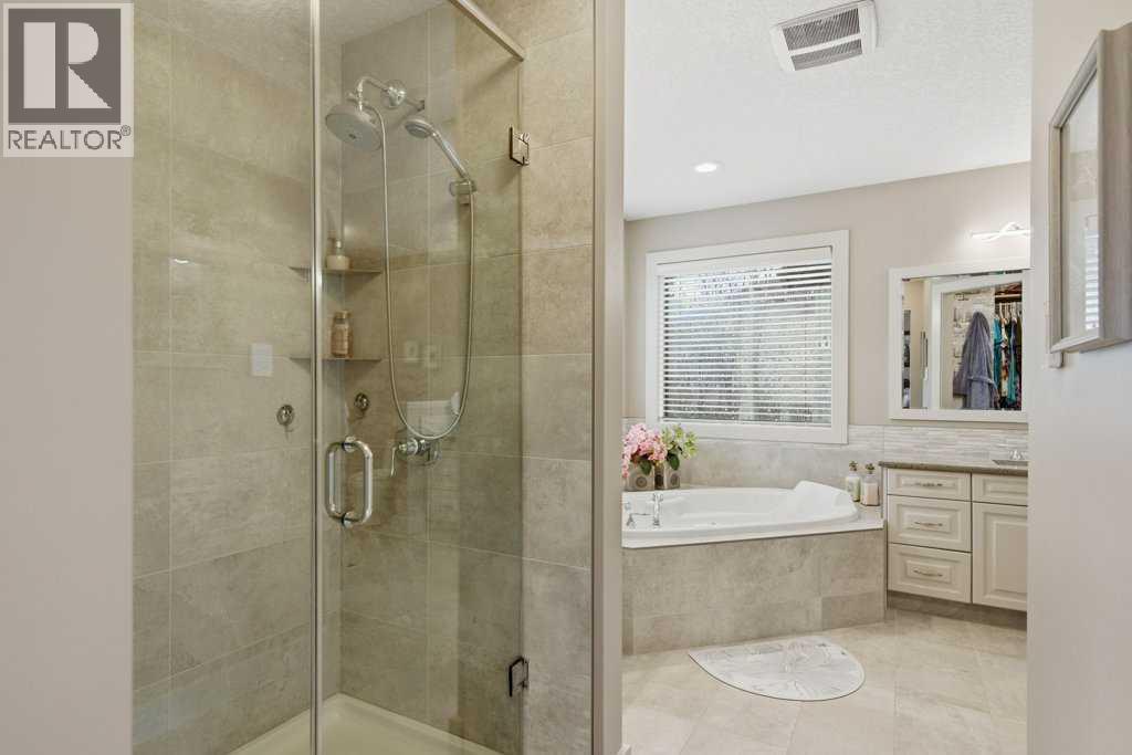 247 St Moritz Drive Sw, Calgary, Alberta  T3H 5Y2 - Photo 22 - A2284470