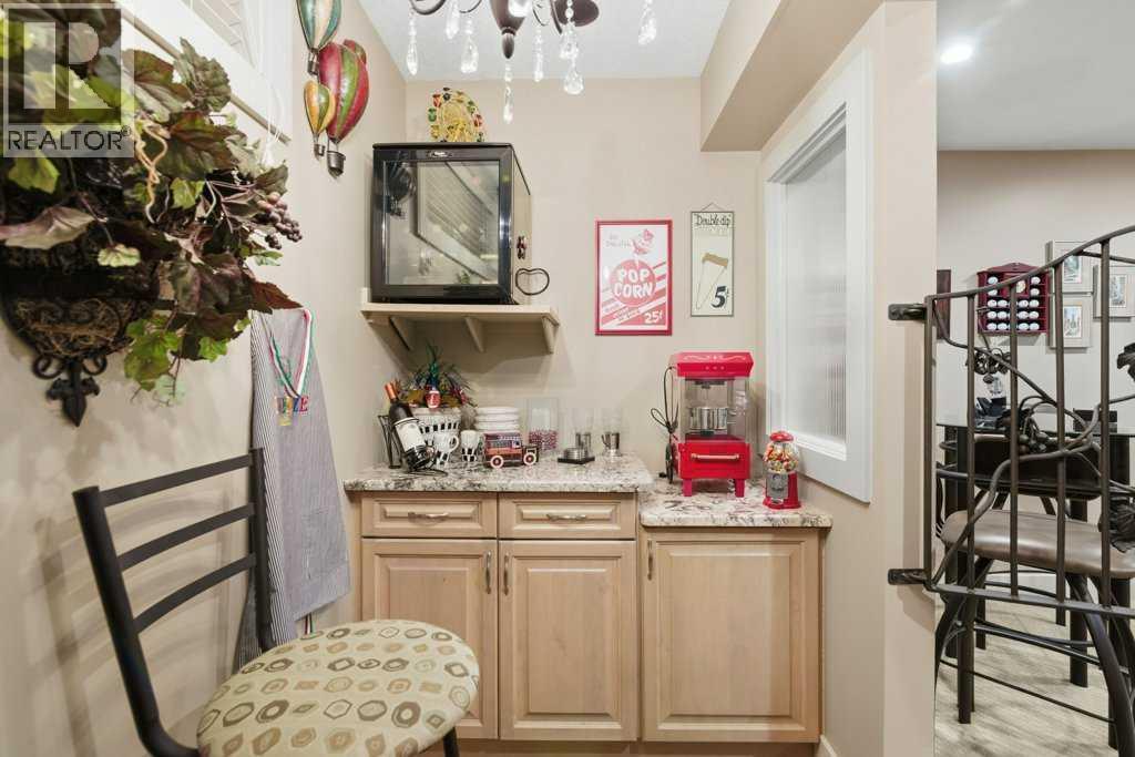 247 St Moritz Drive Sw, Calgary, Alberta  T3H 5Y2 - Photo 31 - A2284470