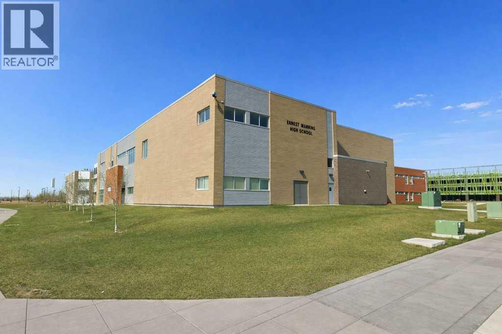 247 St Moritz Drive Sw, Calgary, Alberta  T3H 5Y2 - Photo 41 - A2284470