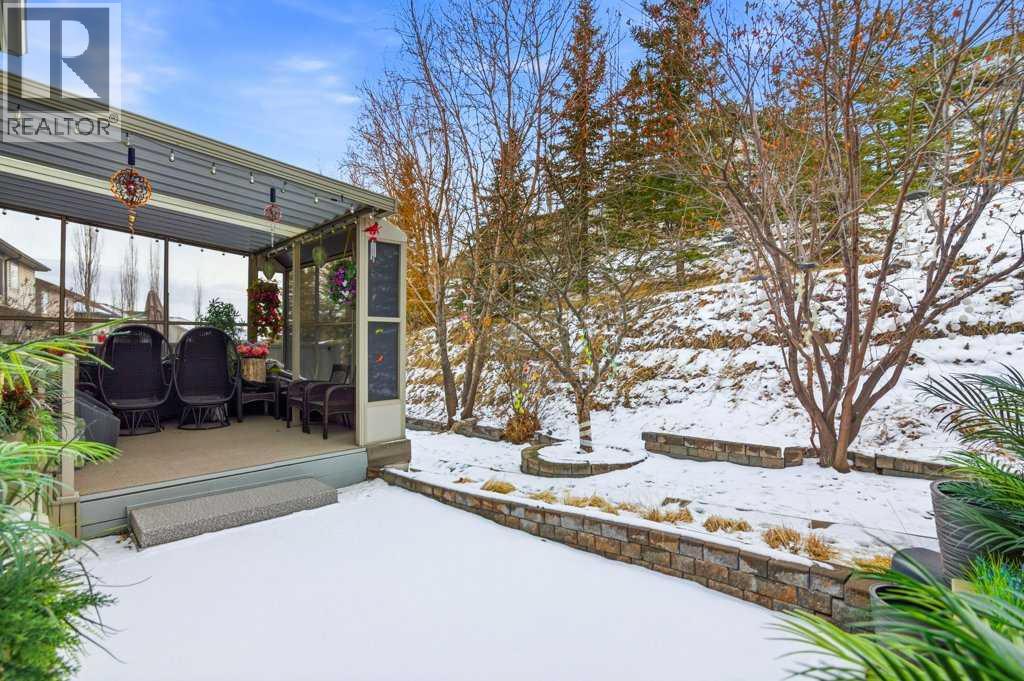 247 St Moritz Drive Sw, Calgary, Alberta  T3H 5Y2 - Photo 35 - A2284470