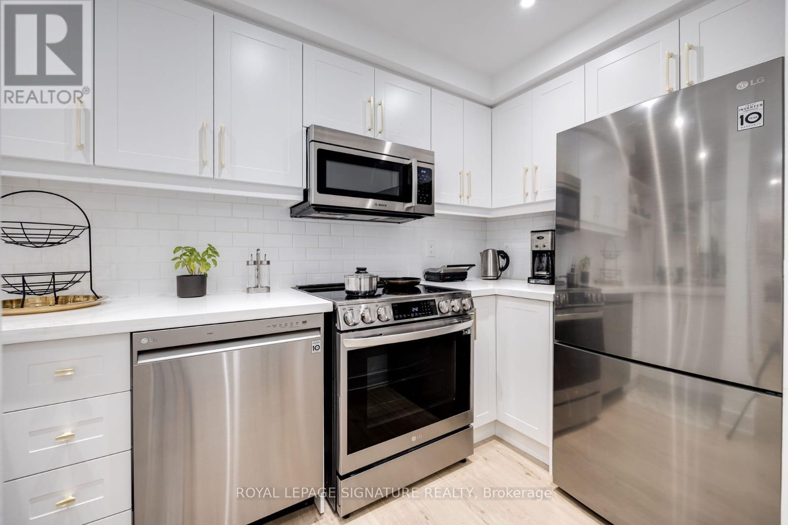 239 - 760 Lawrence Avenue, Toronto, Ontario  M6A 3E7 - Photo 14 - W12808318