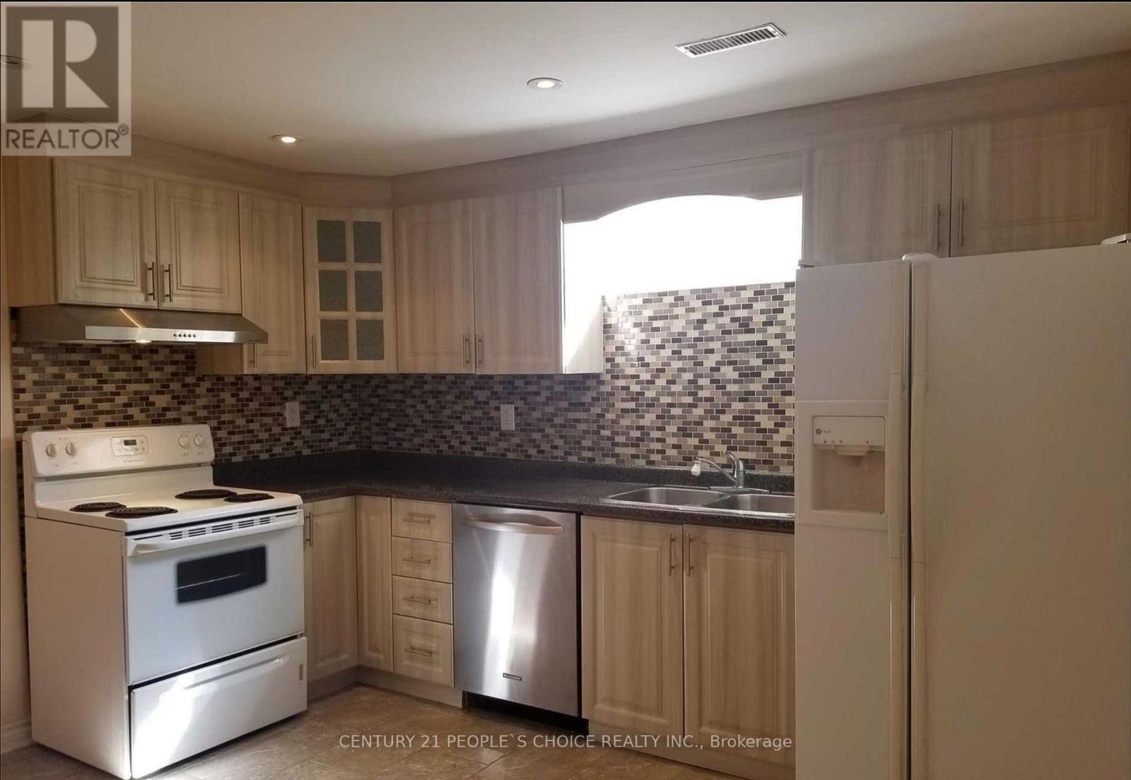 Lower - 5689 Sidmouth Street, Mississauga, Ontario  L5V 2H1 - Photo 2 - W12808320