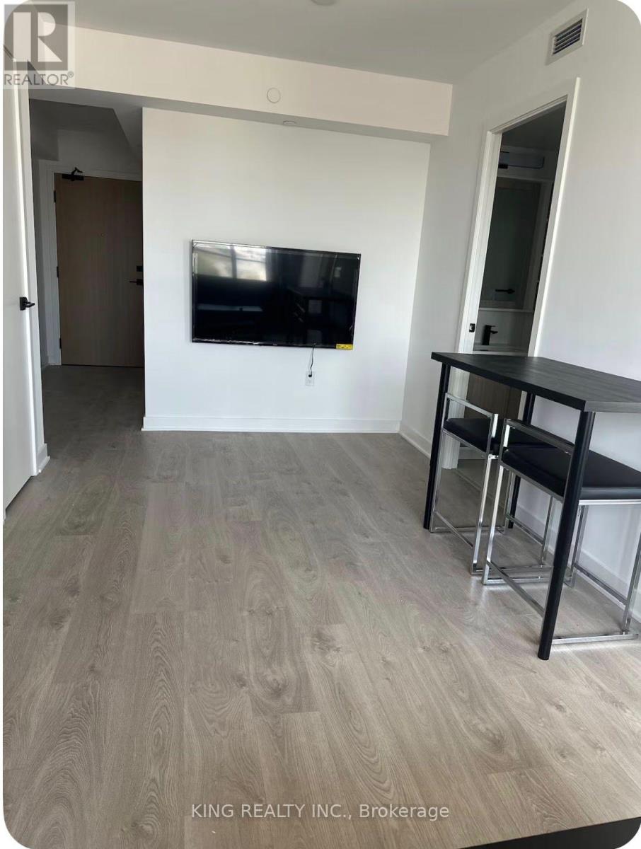 529 - 36 Zorra Street, Toronto, Ontario  M8Z 0G5 - Photo 2 - W12808326