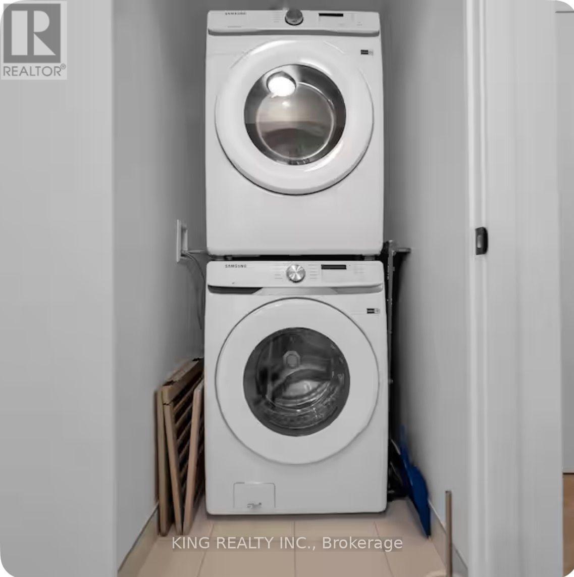 529 - 36 Zorra Street, Toronto, Ontario  M8Z 0G5 - Photo 6 - W12808326