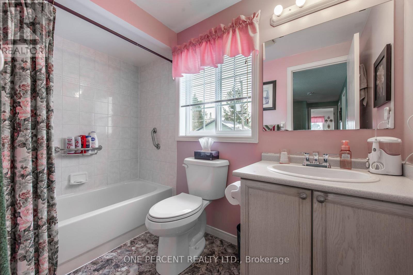 21a Amanda Street, Orangeville, Ontario  L9W 2J9 - Photo 23 - W12808328