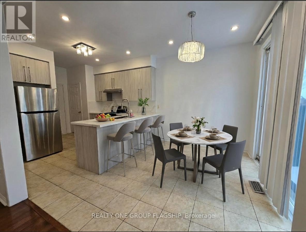 3957 Burdette Terrace, Mississauga, Ontario  L5M 7Z1 - Photo 11 - W12808330