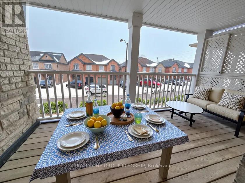 3957 Burdette Terrace, Mississauga, Ontario  L5M 7Z1 - Photo 18 - W12808330