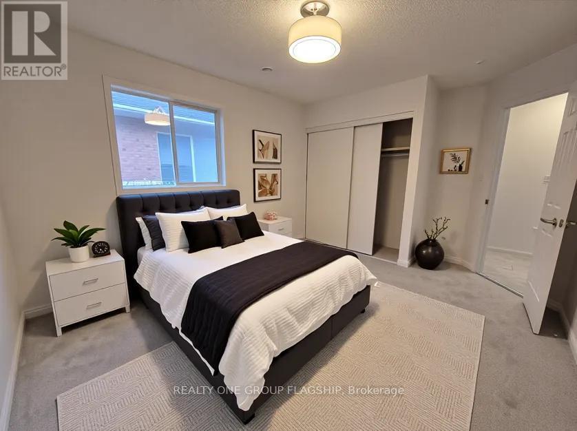 3957 Burdette Terrace, Mississauga, Ontario  L5M 7Z1 - Photo 25 - W12808330