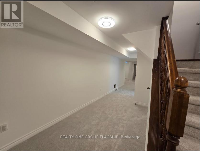 3957 Burdette Terrace, Mississauga, Ontario  L5M 7Z1 - Photo 27 - W12808330