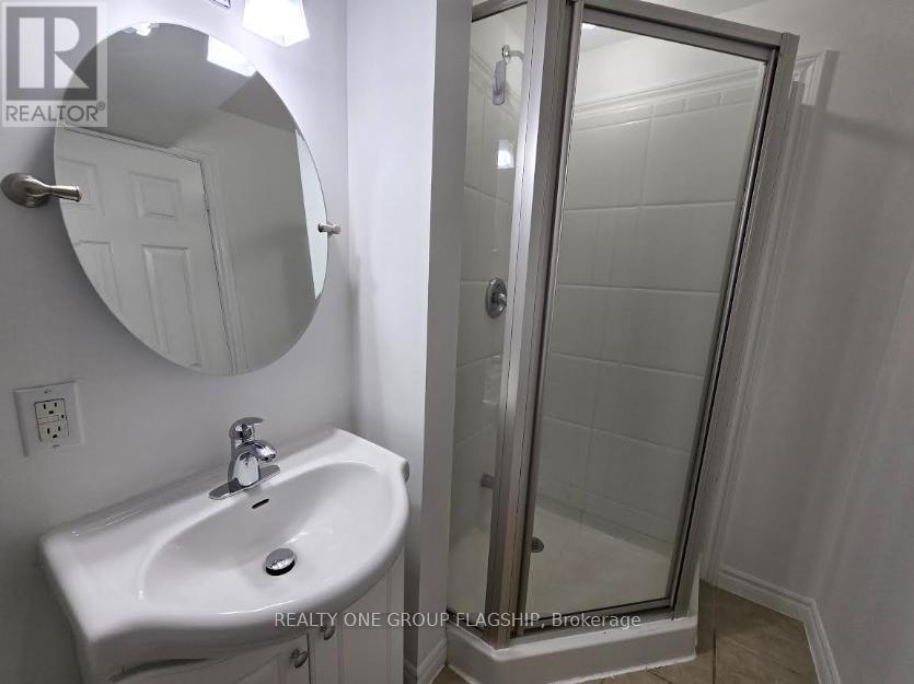 3957 Burdette Terrace, Mississauga, Ontario  L5M 7Z1 - Photo 29 - W12808330