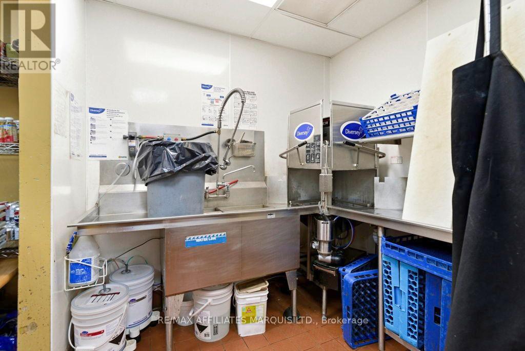 712 Fourteenth Street W, Cornwall, Ontario K6J 5T9 - Photo 12 - X12808342