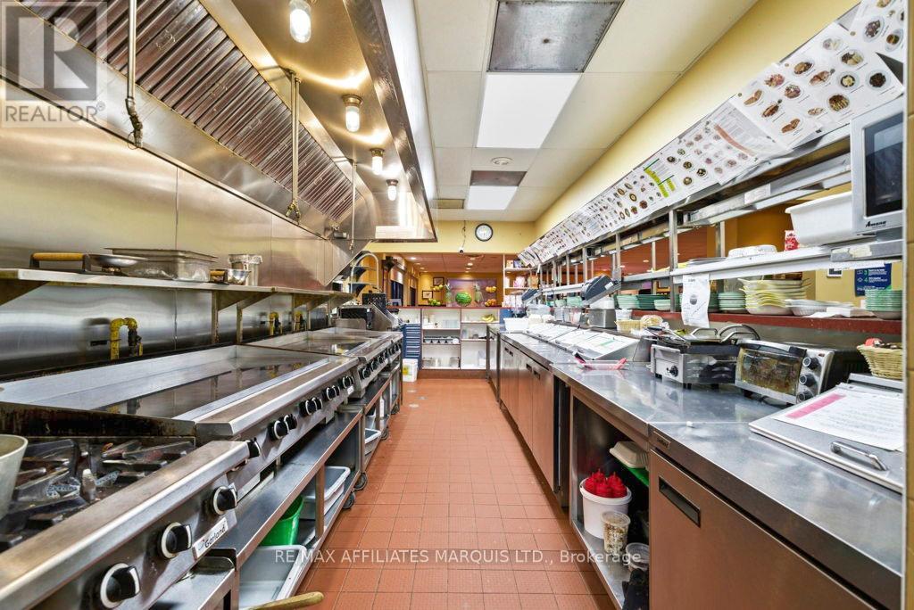 712 Fourteenth Street W, Cornwall, Ontario K6J 5T9 - Photo 7 - X12808342