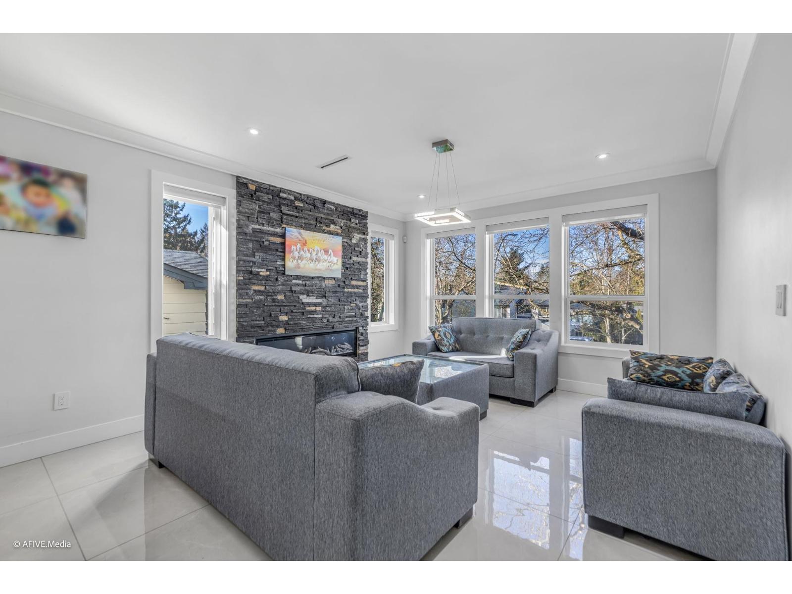 17268 61a Avenue, Surrey, British Columbia  V3S 4V7 - Photo 7 - R3089877