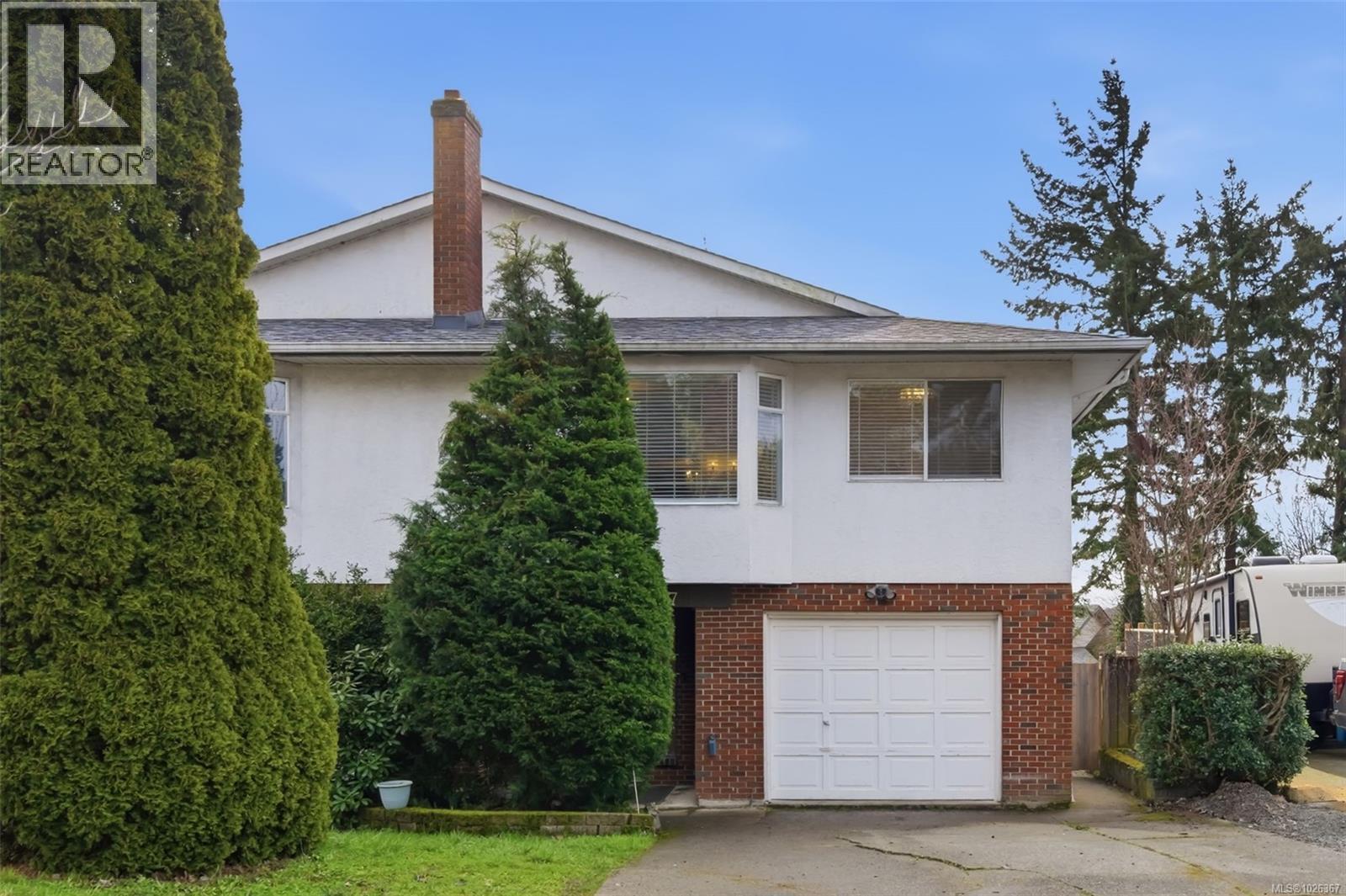 707 Stancombe Pl, Esquimalt, British Columbia