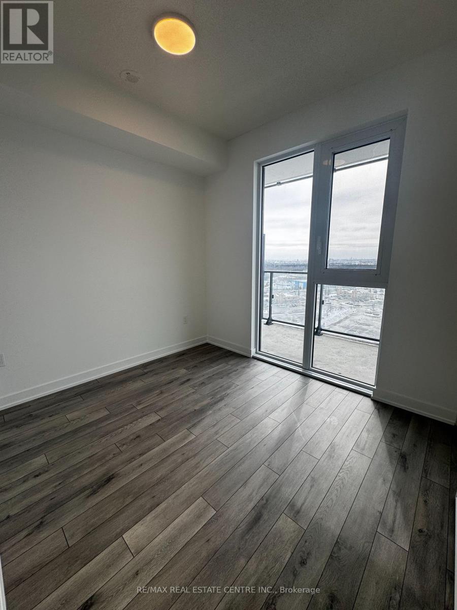 1117 - 15 Skyridge Drive, Brampton, Ontario  L6P 4S3 - Photo 5 - W12803264