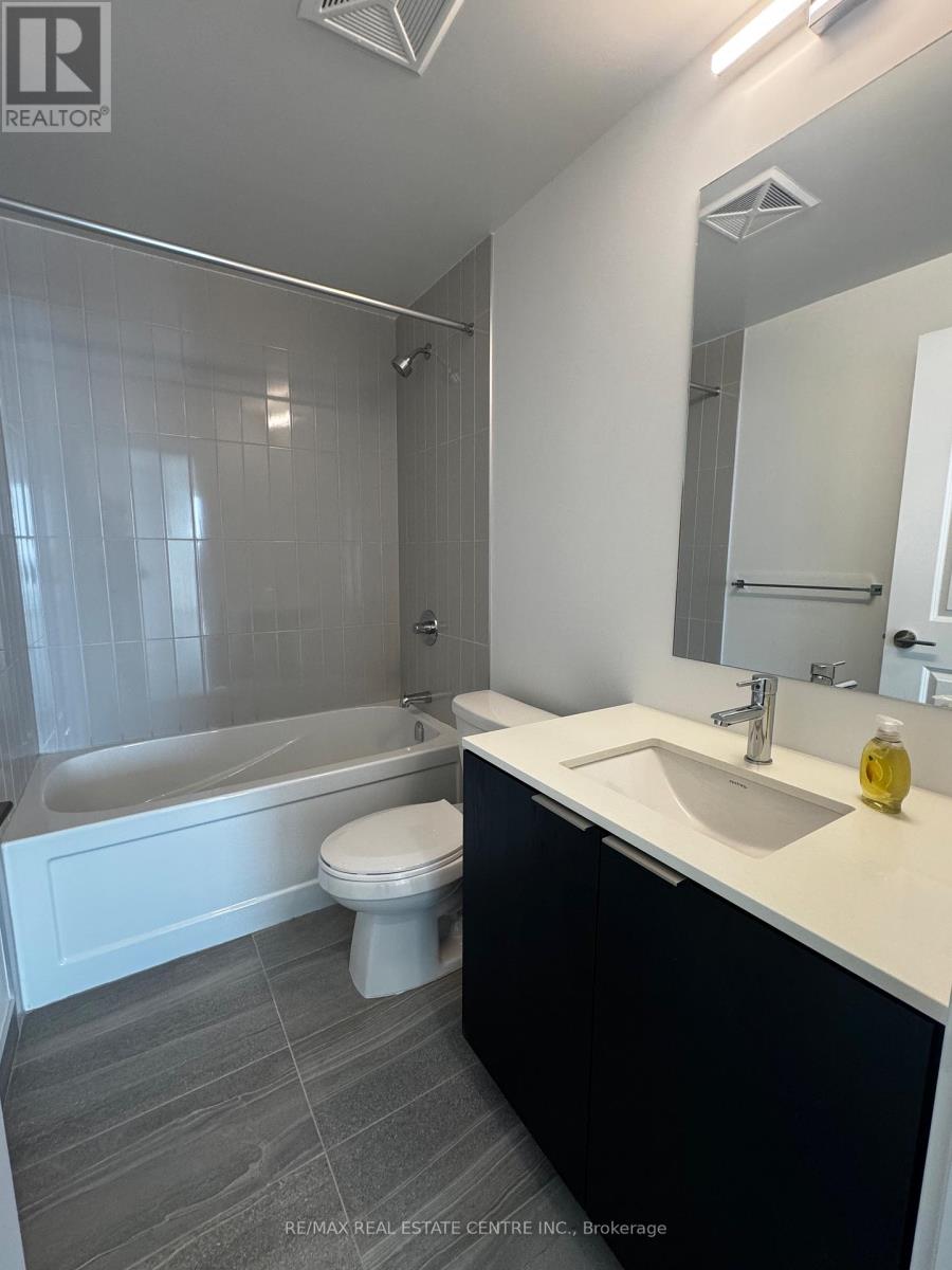 1117 - 15 Skyridge Drive, Brampton, Ontario  L6P 4S3 - Photo 4 - W12803264