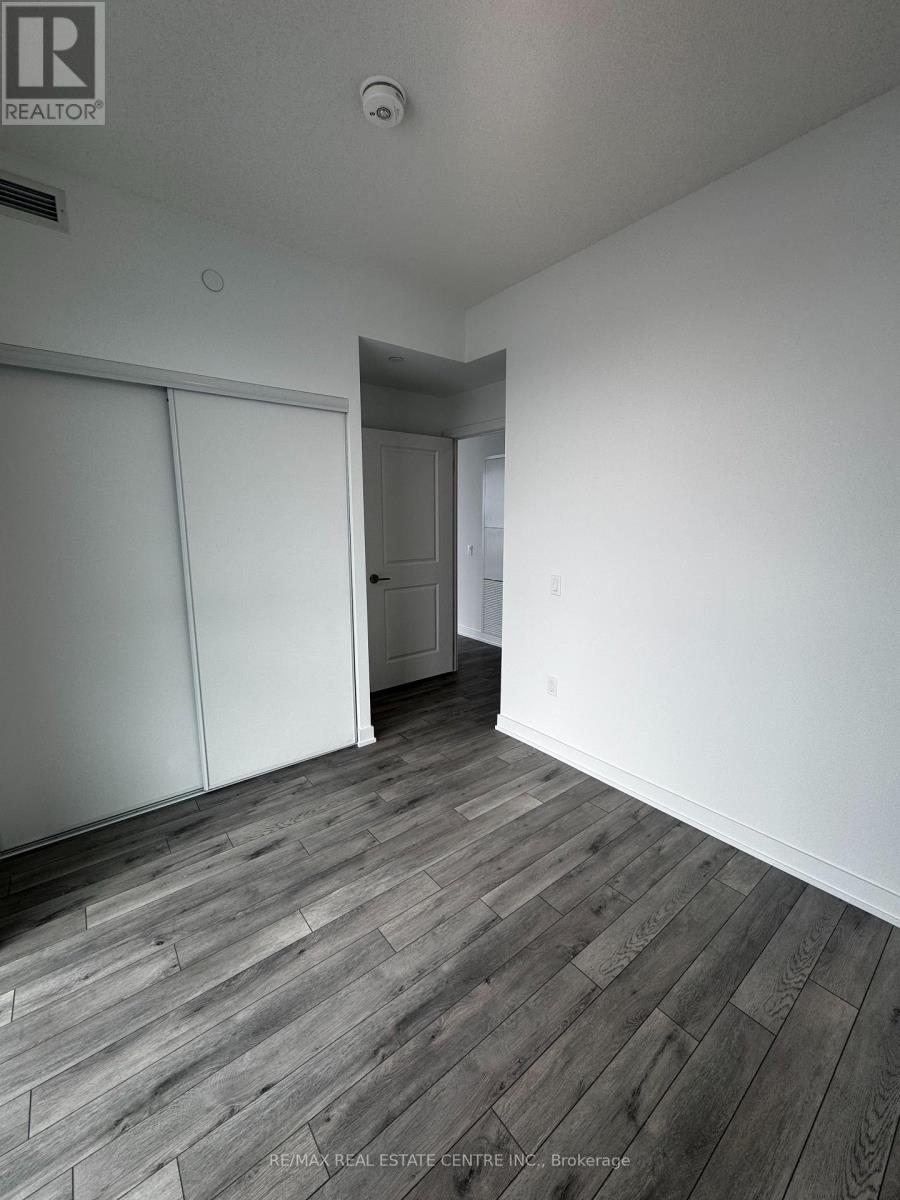 1117 - 15 Skyridge Drive, Brampton, Ontario  L6P 4S3 - Photo 6 - W12803264