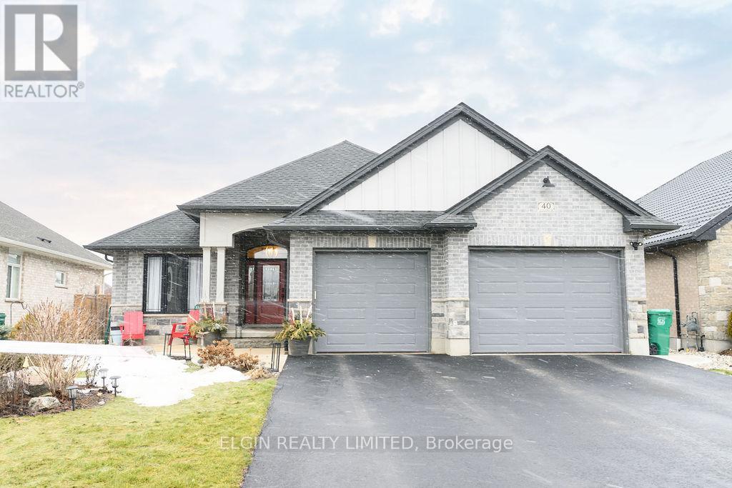 40 GLENGARIFF DRIVE, Southwold, Ontario