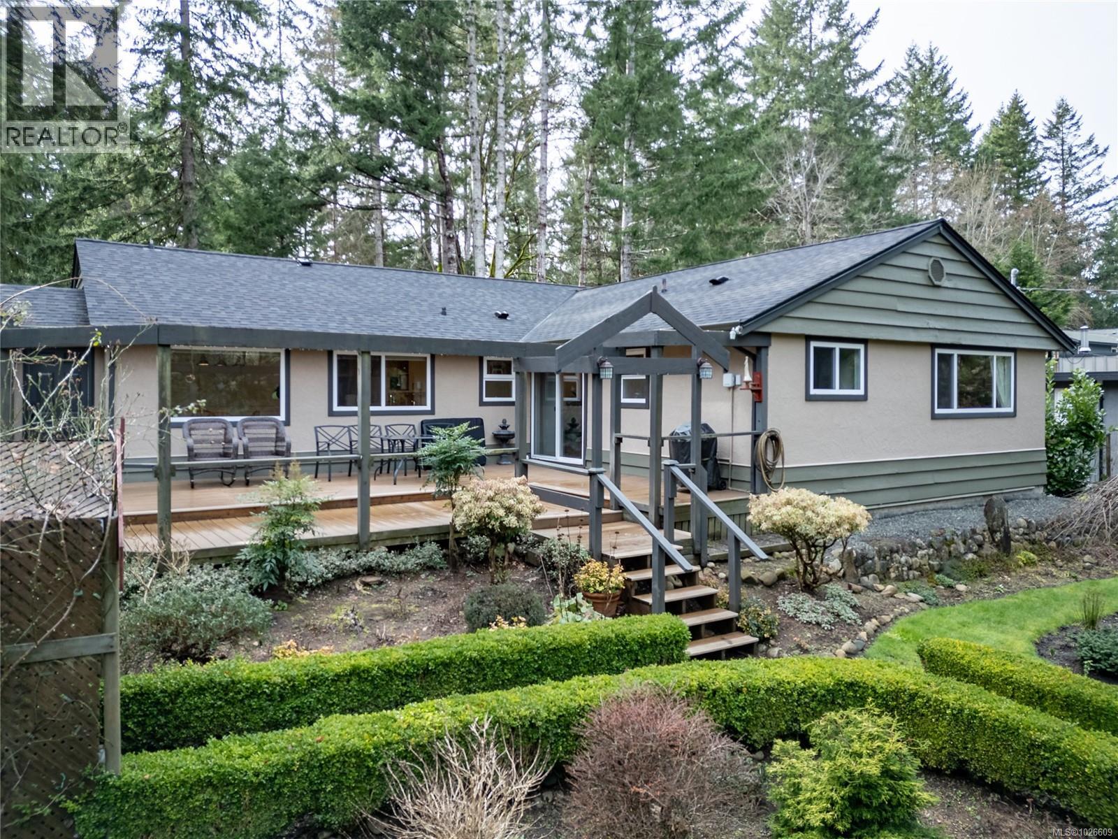 5611 Bates Rd, Courtenay, British Columbia  V9J 1X3 - Photo 3 - 1026609