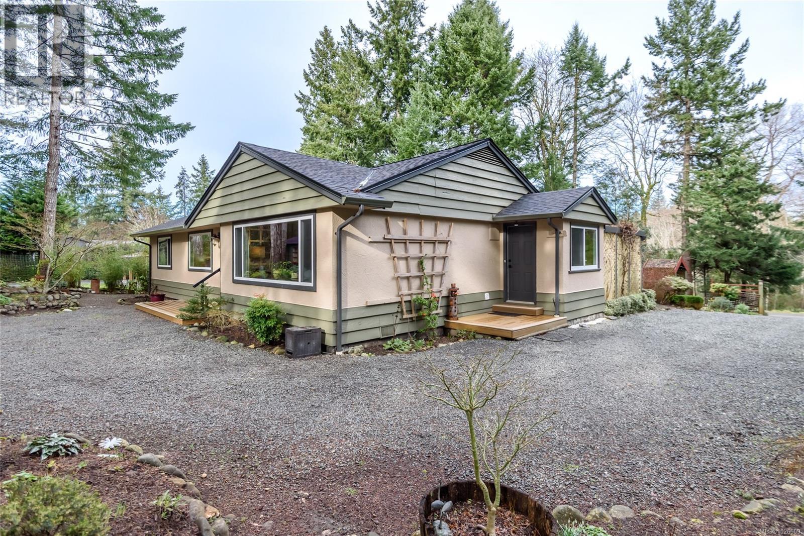 5611 Bates Rd, Courtenay, British Columbia  V9J 1X3 - Photo 6 - 1026609