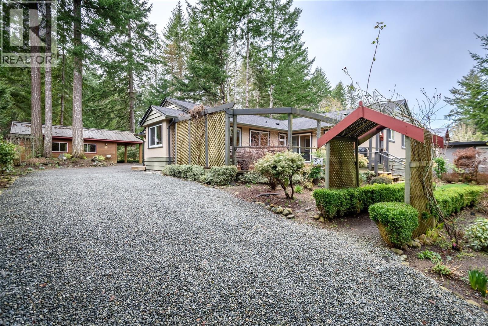 5611 Bates Rd, Courtenay, British Columbia  V9J 1X3 - Photo 7 - 1026609