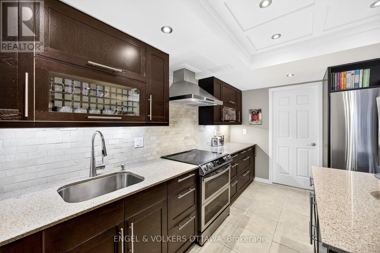 2404 - 160 George Street, Ottawa, Ontario  K1N 9M2 - Photo 23 - X12808372