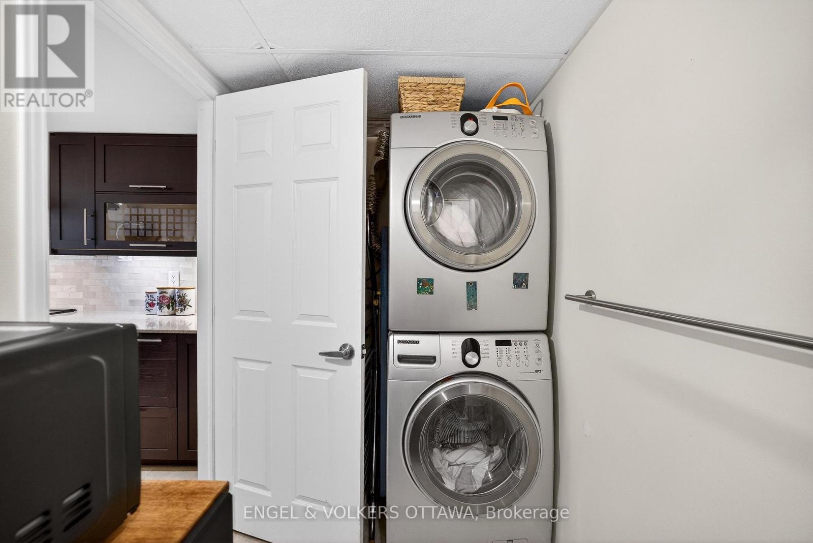 2404 - 160 George Street, Ottawa, Ontario  K1N 9M2 - Photo 25 - X12808372