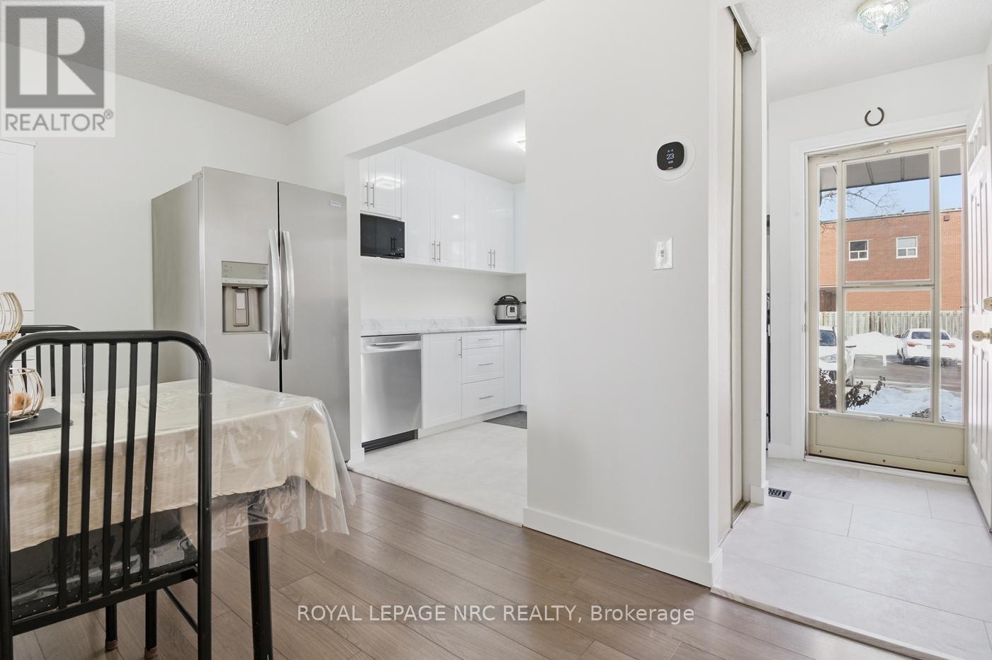 14 - 64 Forster Street, St. Catharines, Ontario  L2N 6T5 - Photo 4 - X12808362