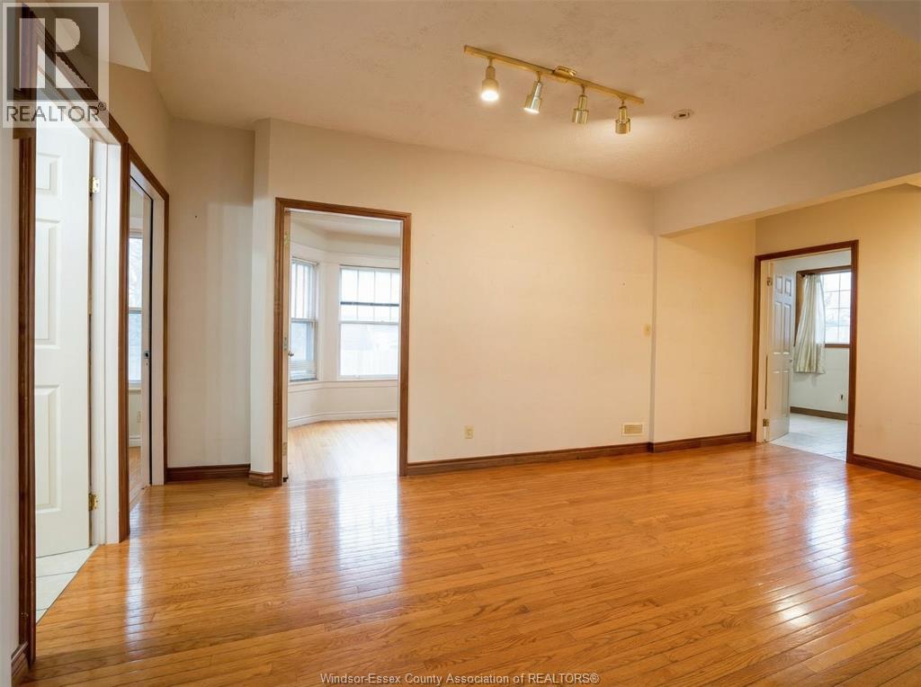 1069 Ouellette Avenue, Windsor, Ontario  N9A 4J8 - Photo 9 - 26003628