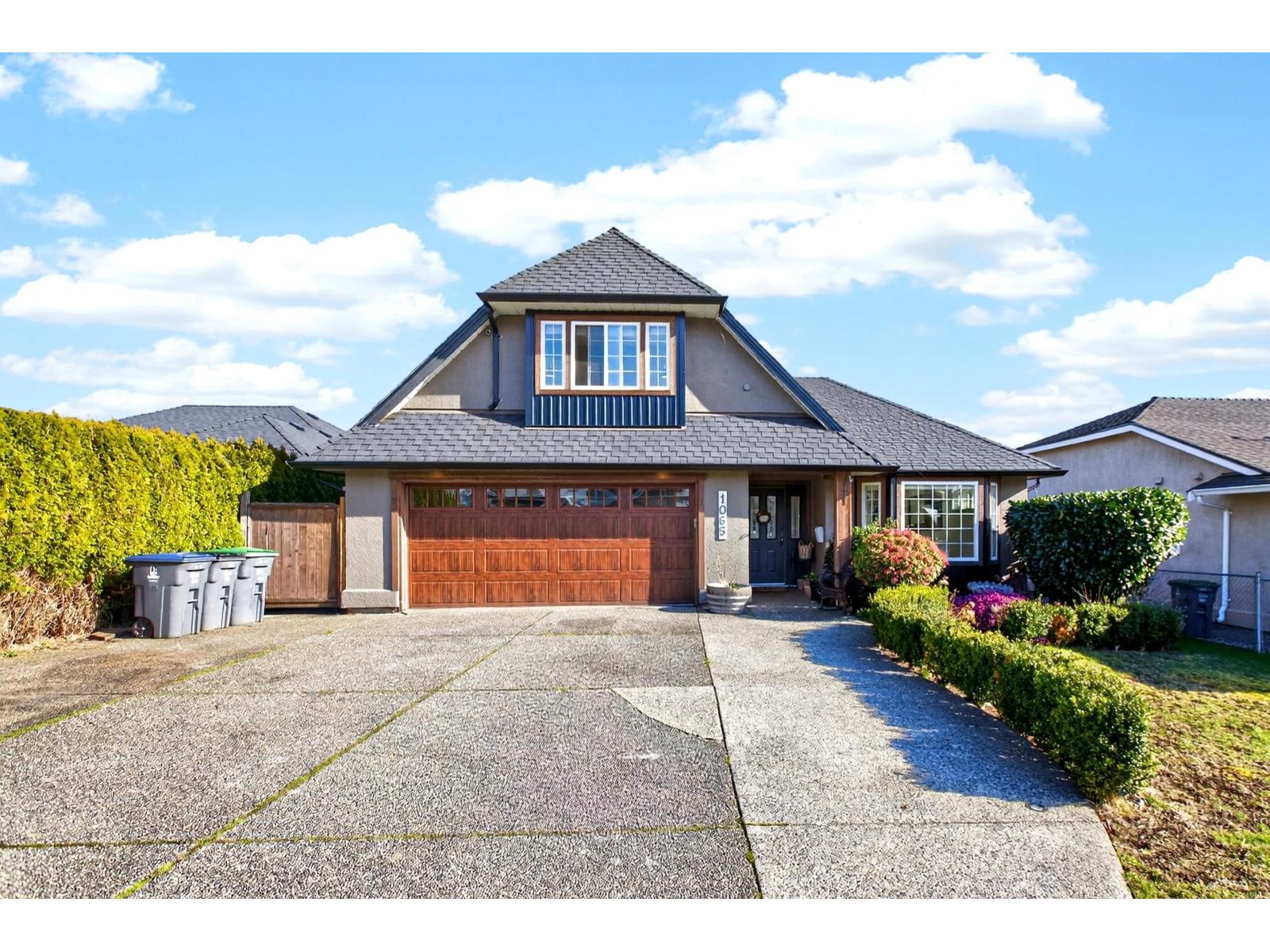 1065 King George Boulevard, Surrey, British Columbia  V4A 9S7 - Photo 1 - R3091272