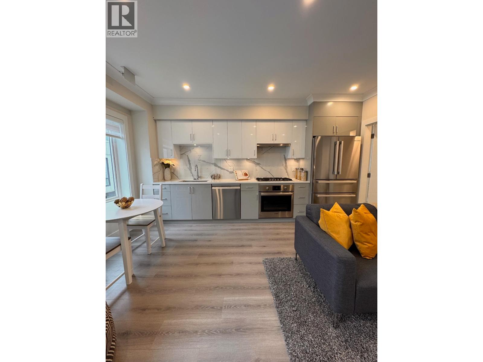 8319 French Street, Vancouver, British Columbia  V6P 4W3 - Photo 4 - R3091952