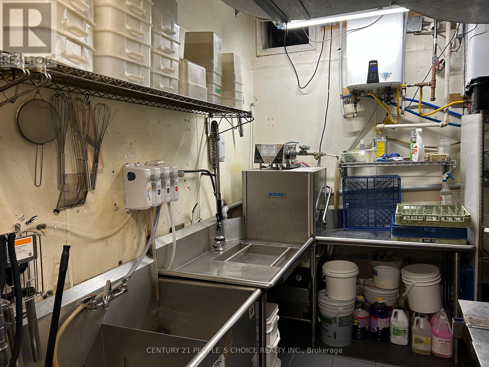 1058 Gerrard Street E, Toronto, Ontario  M4M 1Z8 - Photo 15 - E12808366