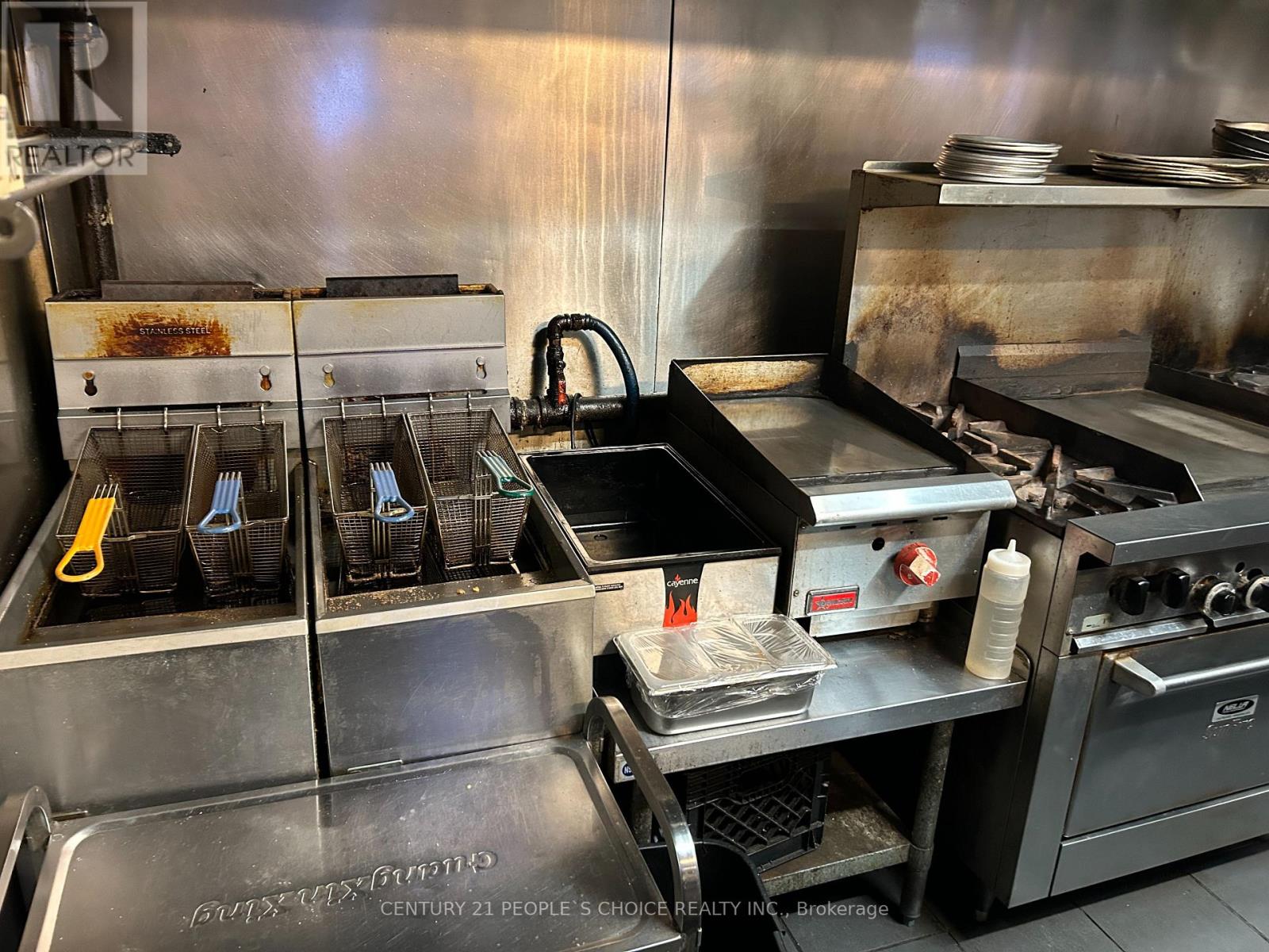 1058 Gerrard Street E, Toronto, Ontario  M4M 1Z8 - Photo 18 - E12808366