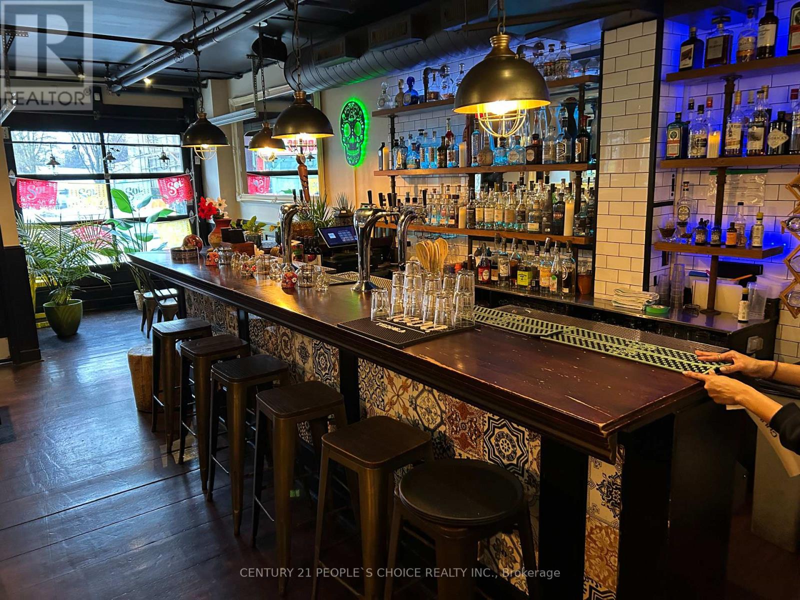 1058 Gerrard Street E, Toronto, Ontario  M4M 1Z8 - Photo 6 - E12808366