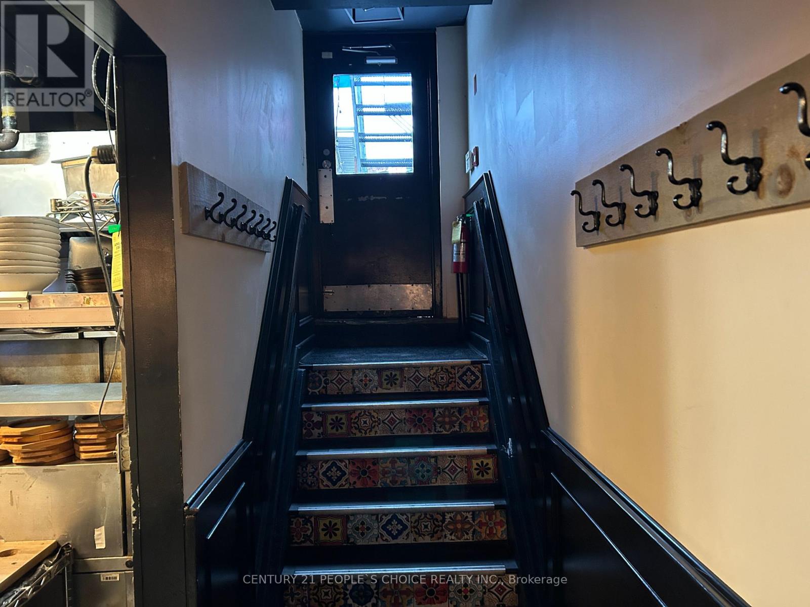 1058 Gerrard Street E, Toronto, Ontario  M4M 1Z8 - Photo 9 - E12808366