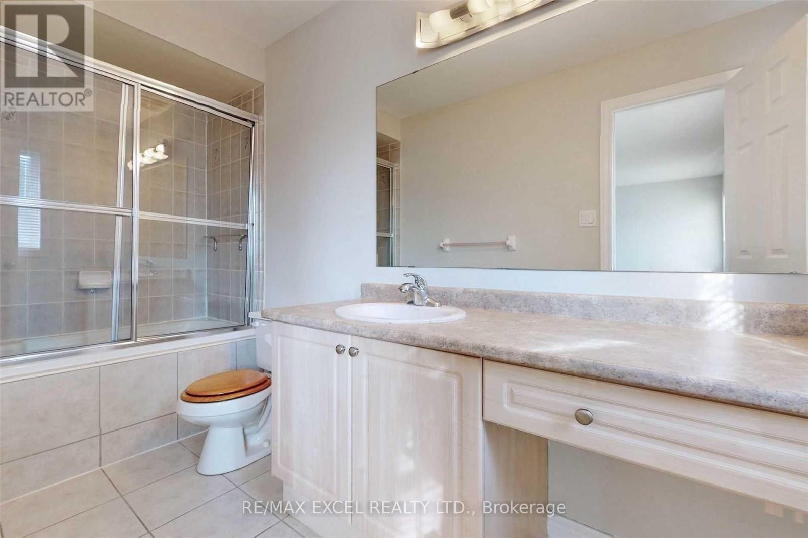 525 Country Glen Road, Markham, Ontario  L6B 1H4 - Photo 20 - N12808358