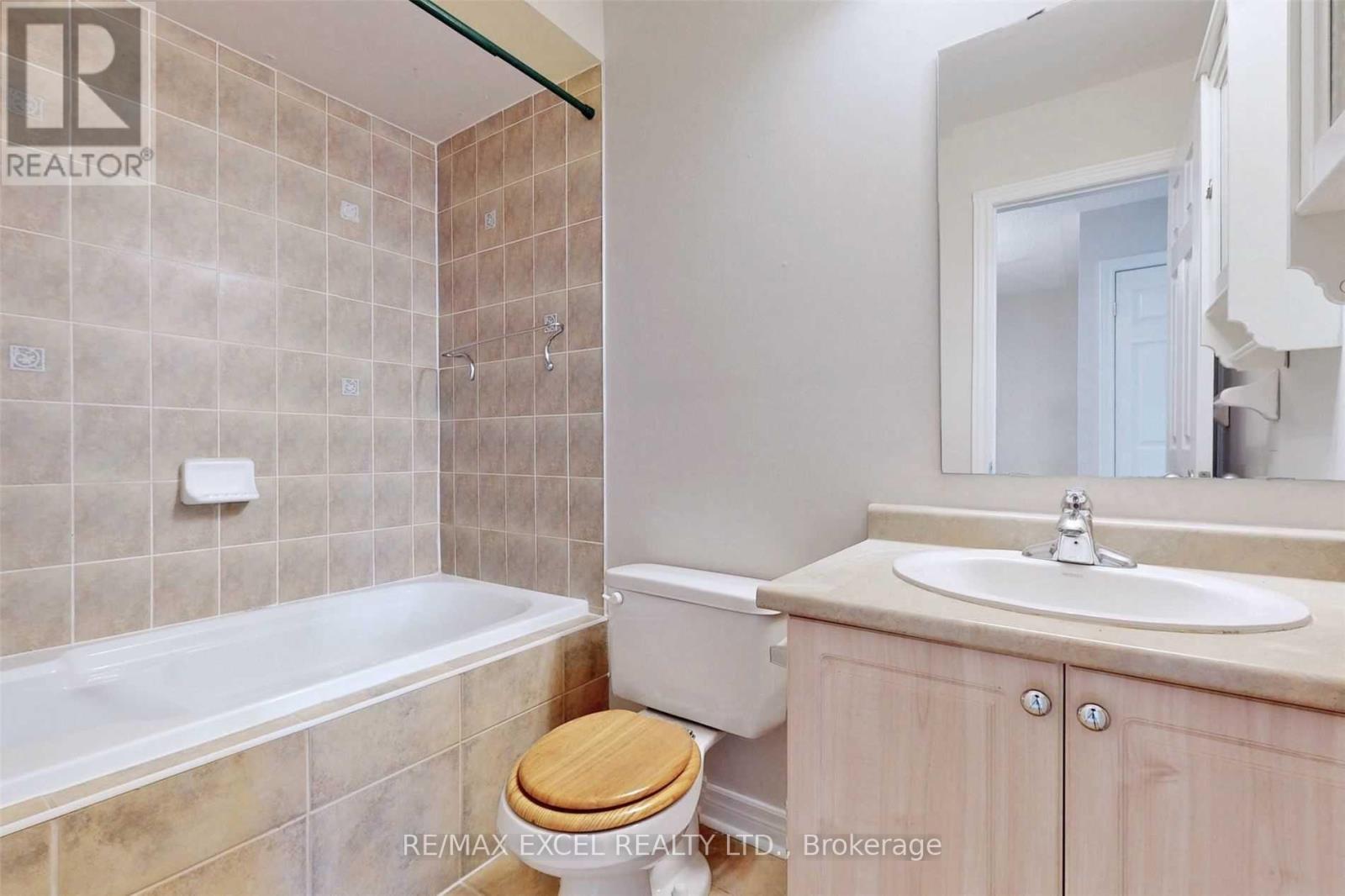 525 Country Glen Road, Markham, Ontario  L6B 1H4 - Photo 27 - N12808358