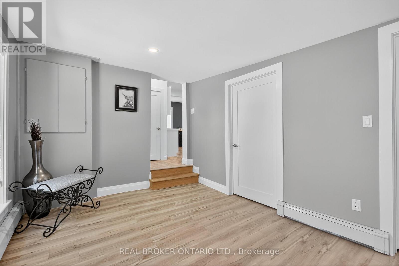 151 Atherley Road, Orillia, Ontario  L3V 1N5 - Photo 8 - S12808338