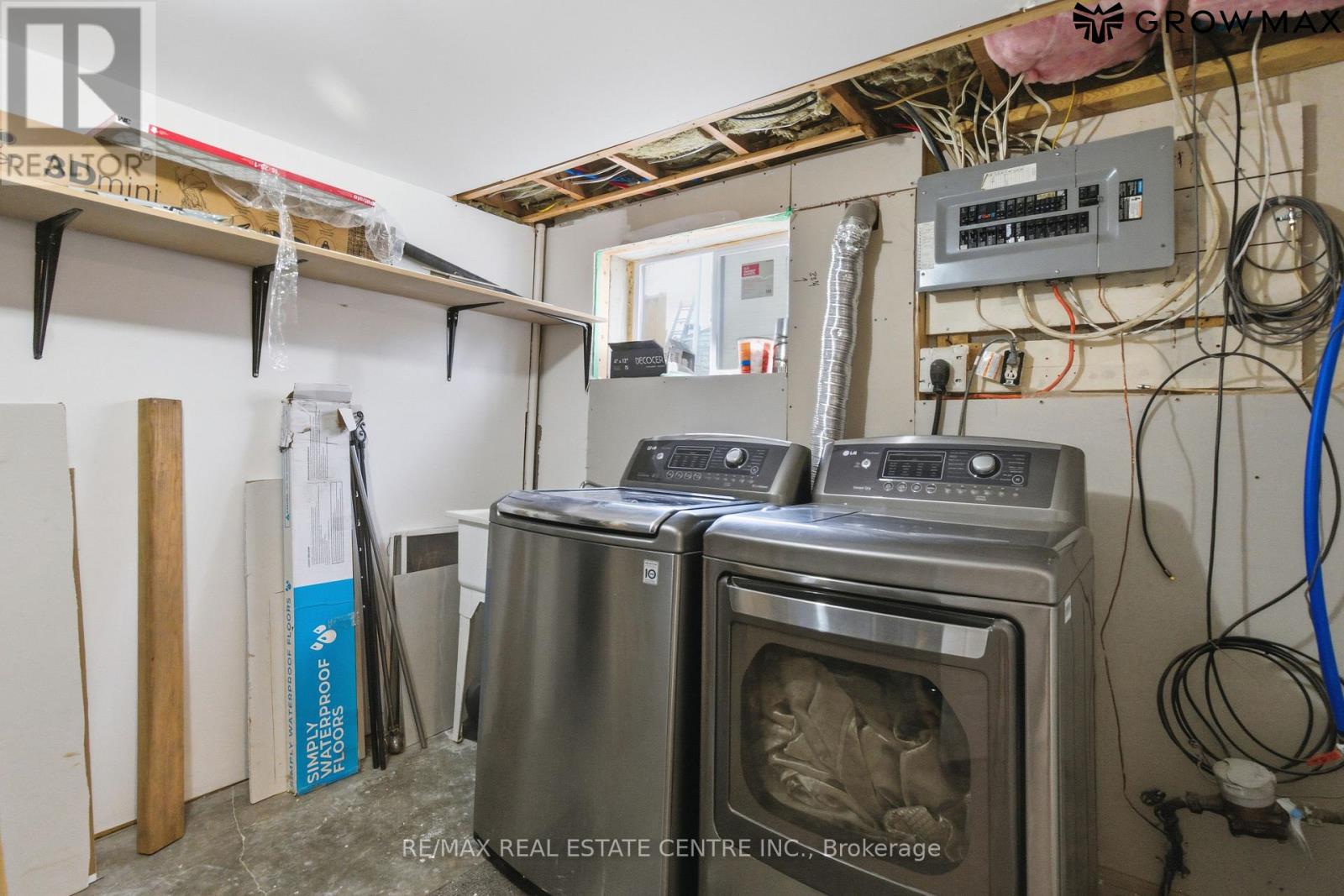 1328 Bunnell Drive, Burlington, Ontario  L7P 2E1 - Photo 33 - W12808350