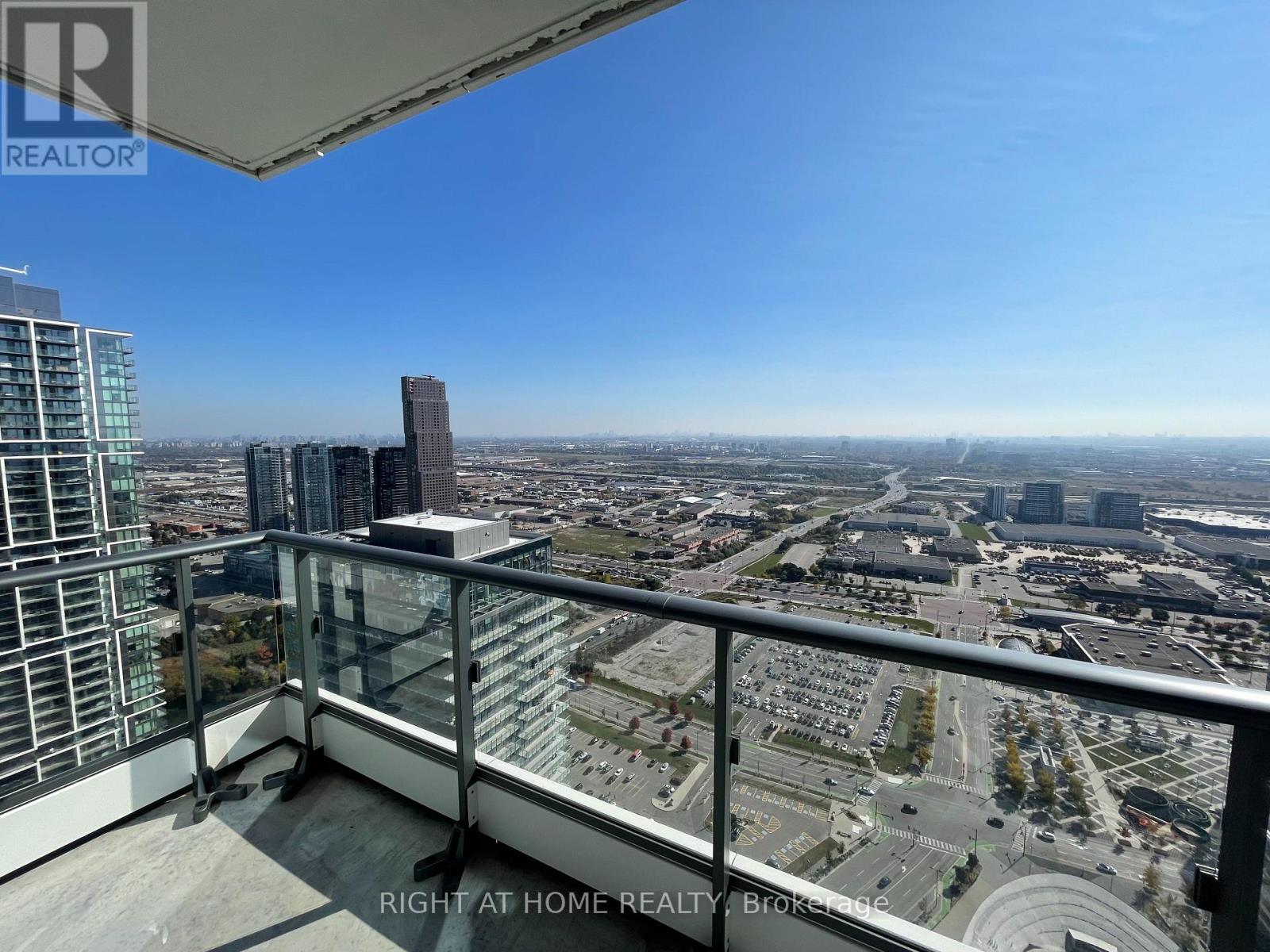 5007 - 950 Portage Parkway, Vaughan, Ontario  L4K 0J7 - Photo 14 - N12808268