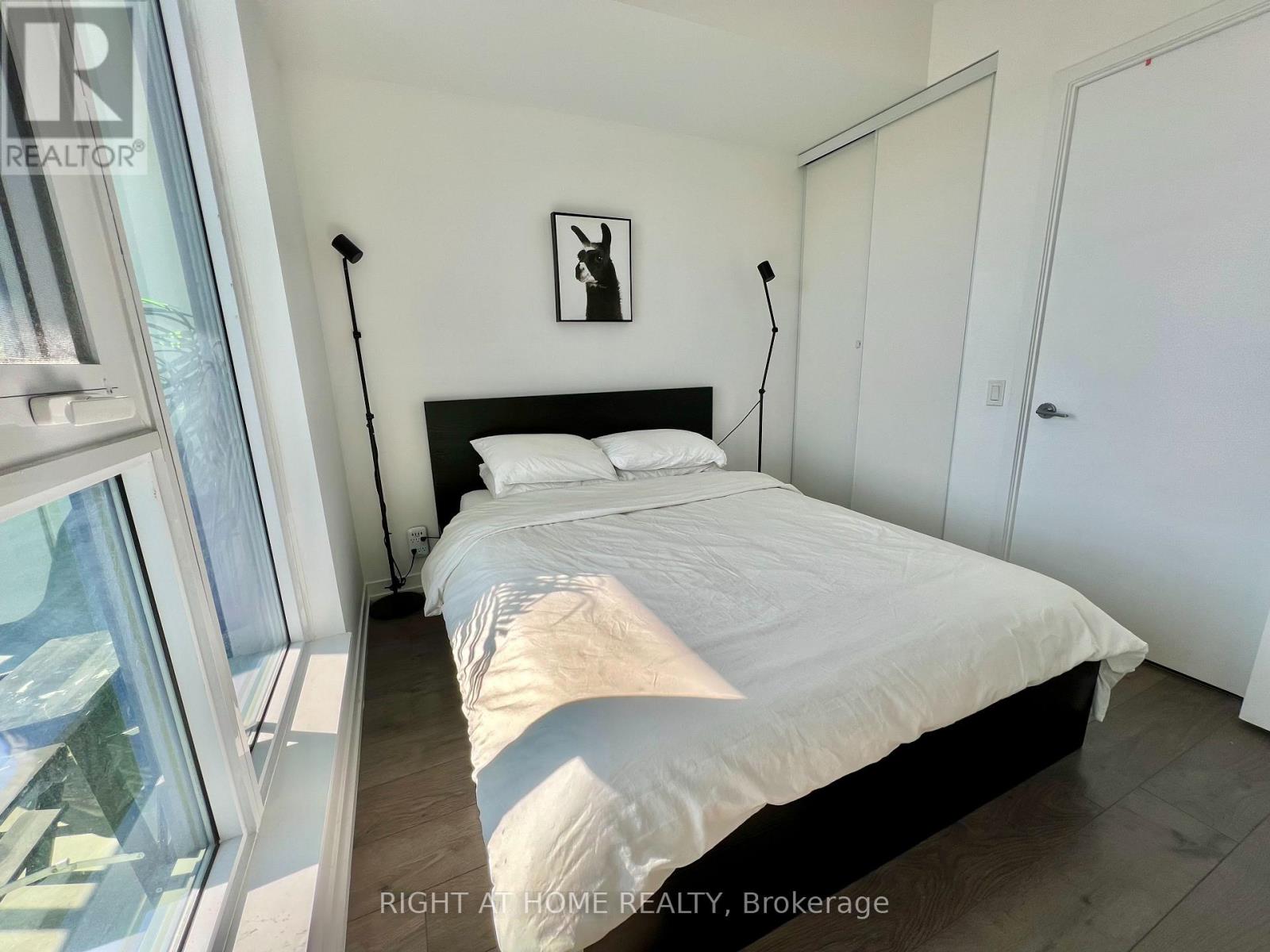 5007 - 950 Portage Parkway, Vaughan, Ontario  L4K 0J7 - Photo 6 - N12808268