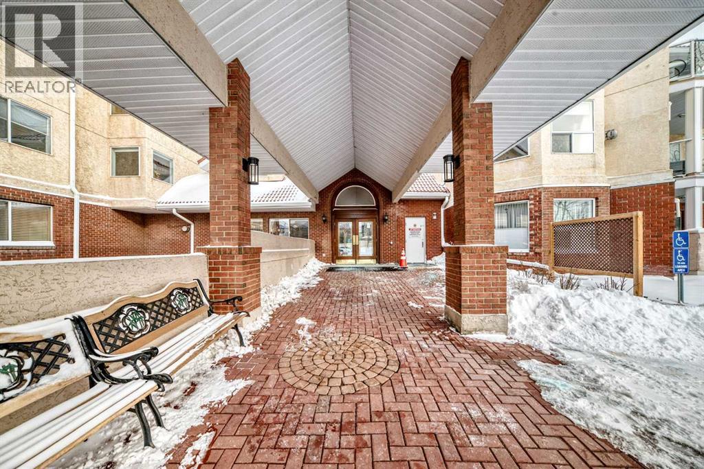 1322, 1818 Simcoe Boulevard Sw, Calgary, Alberta  T3H 3L9 - Photo 3 - A2287099