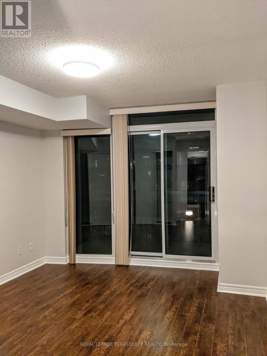 3708 - 30 Grand Trunk Crescent, Toronto, Ontario  M5J 3A3 - Photo 8 - C12808380