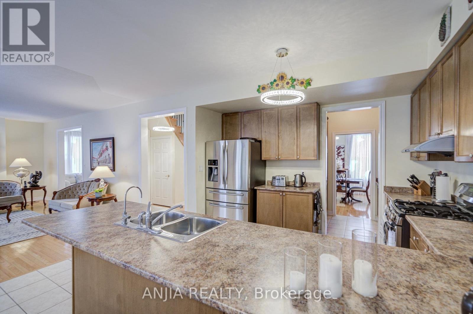 18 Orr Farm Road, Markham, Ontario L6C 0A3 - Photo 23 - N12805732