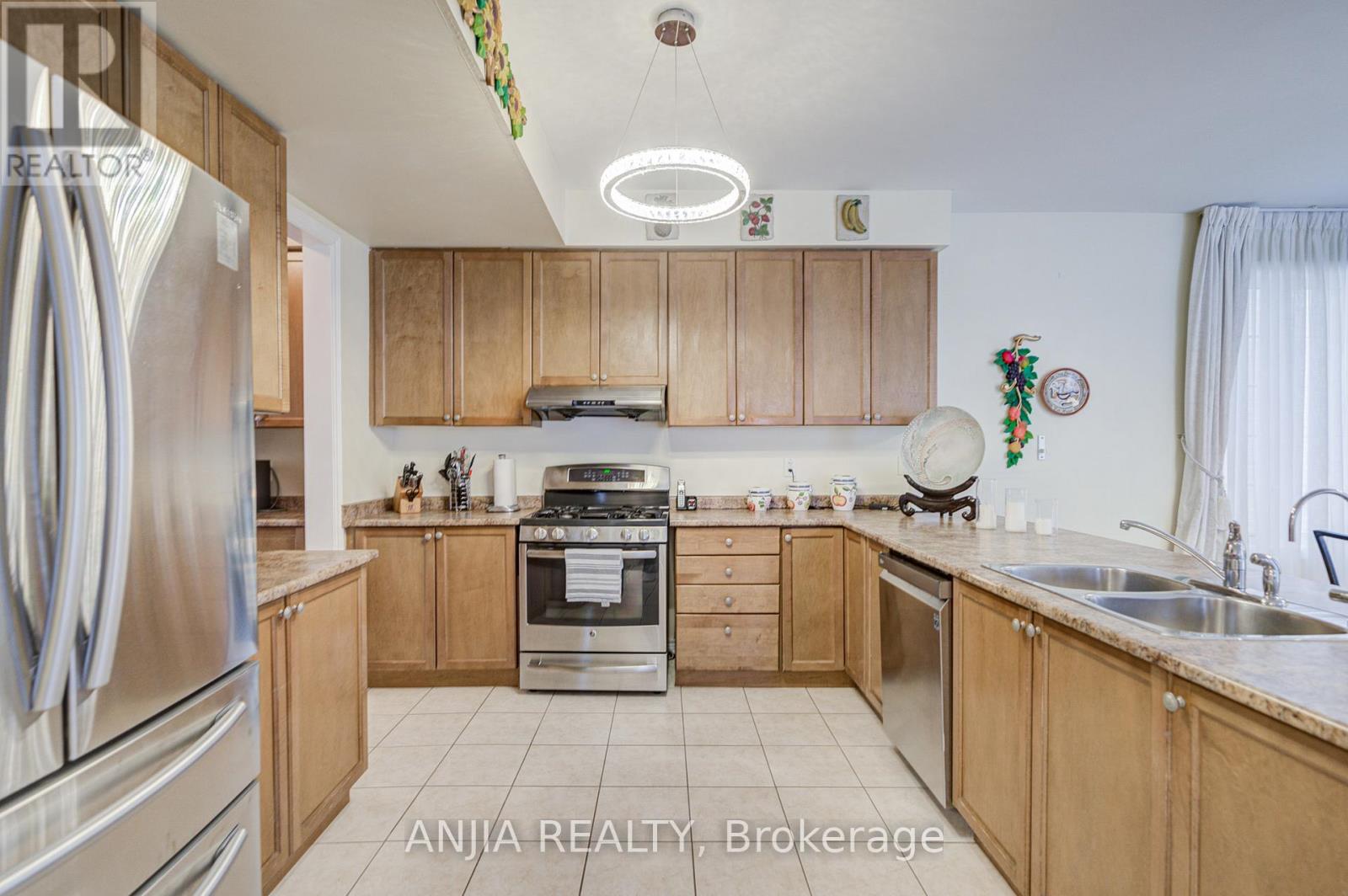 18 Orr Farm Road, Markham, Ontario L6C 0A3 - Photo 22 - N12805732