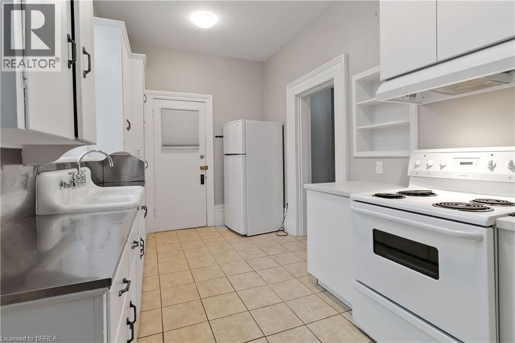 56 Mount Pleasant Street, Brantford, Ontario  N3T 1S8 - Photo 18 - 40805830