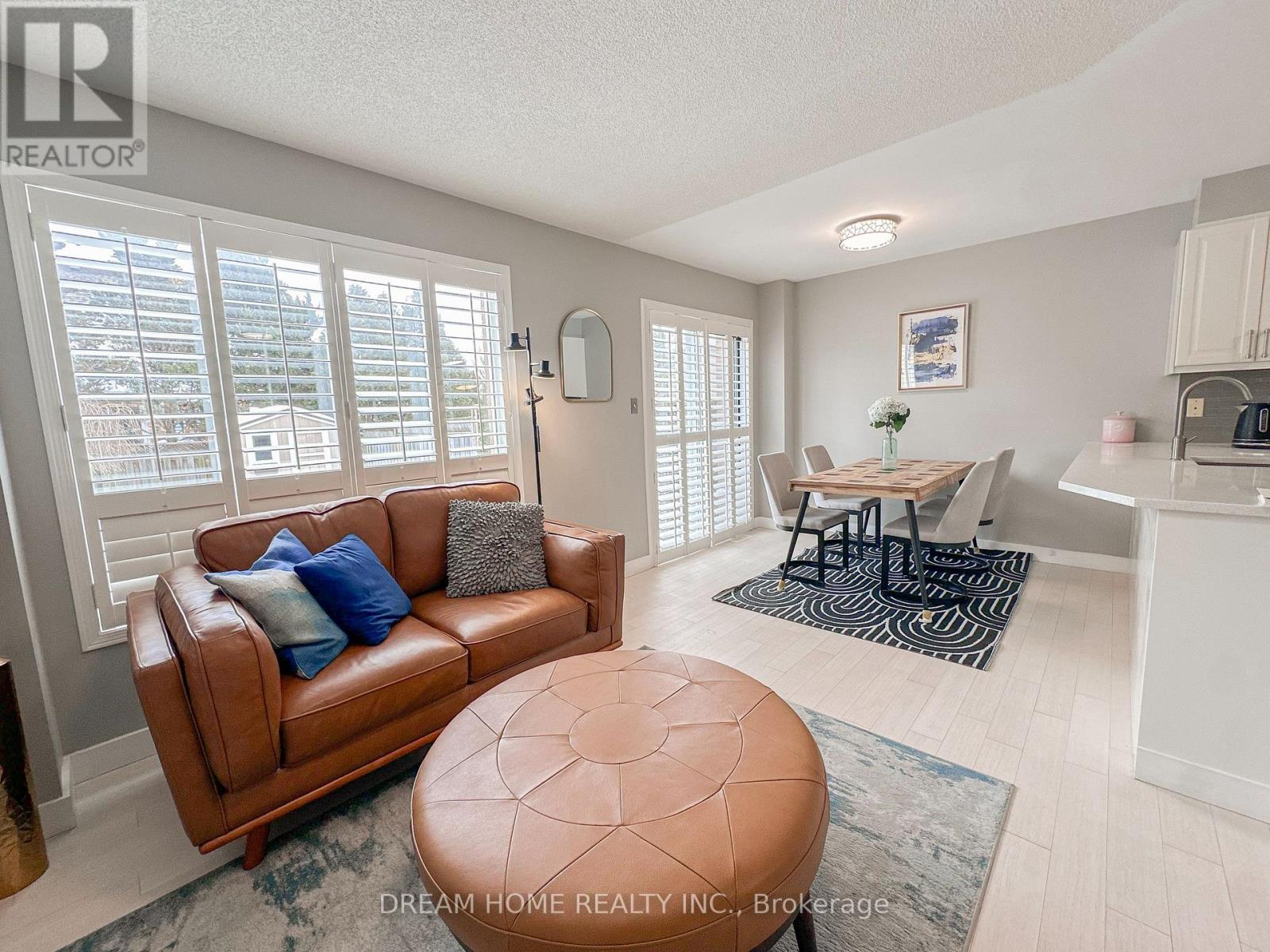 3746 Windhaven Drive, Mississauga, Ontario  L5N 7V5 - Photo 6 - W12807896