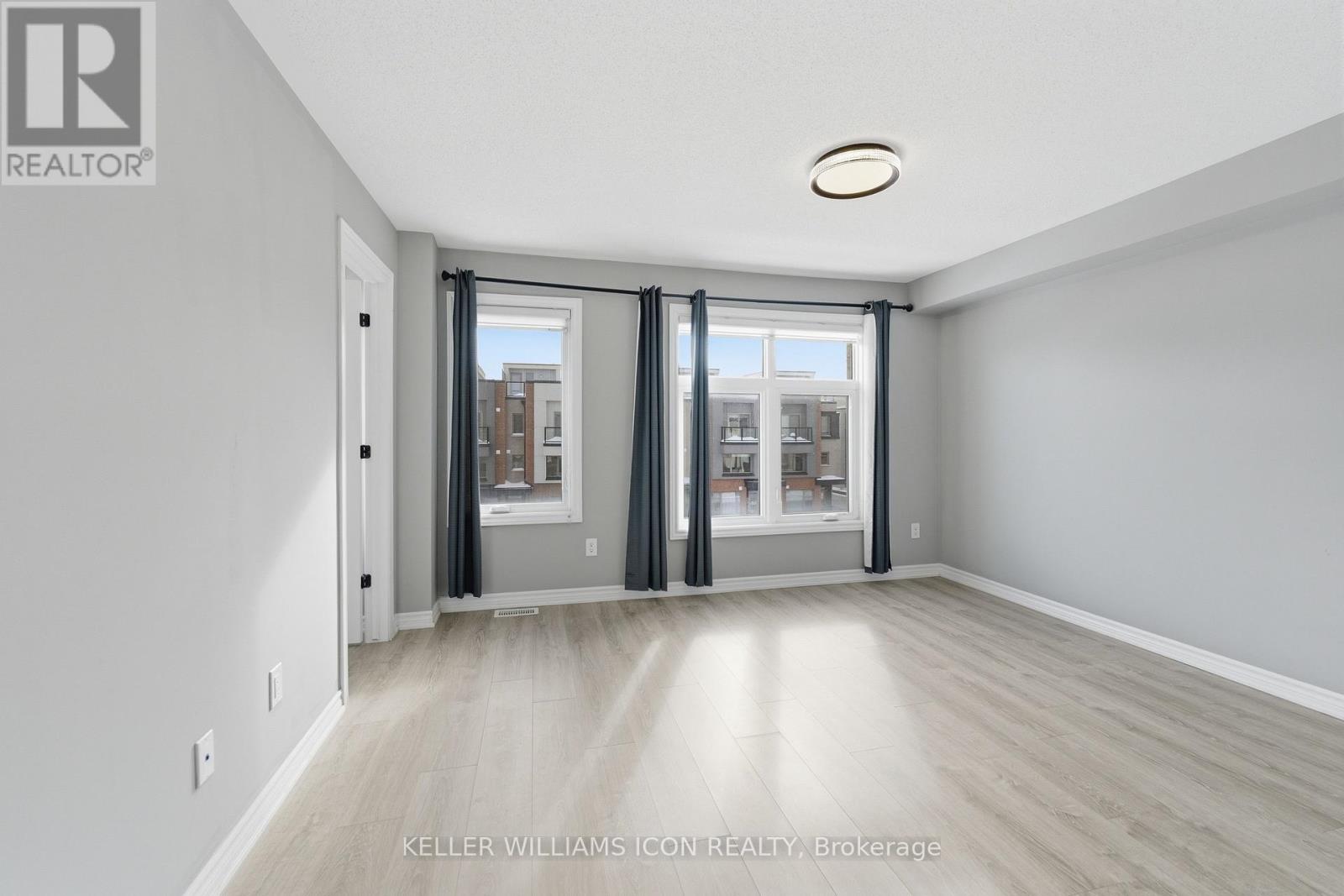 829 Mikinak Road, Ottawa, Ontario  K1K 4Z9 - Photo 26 - X12808388