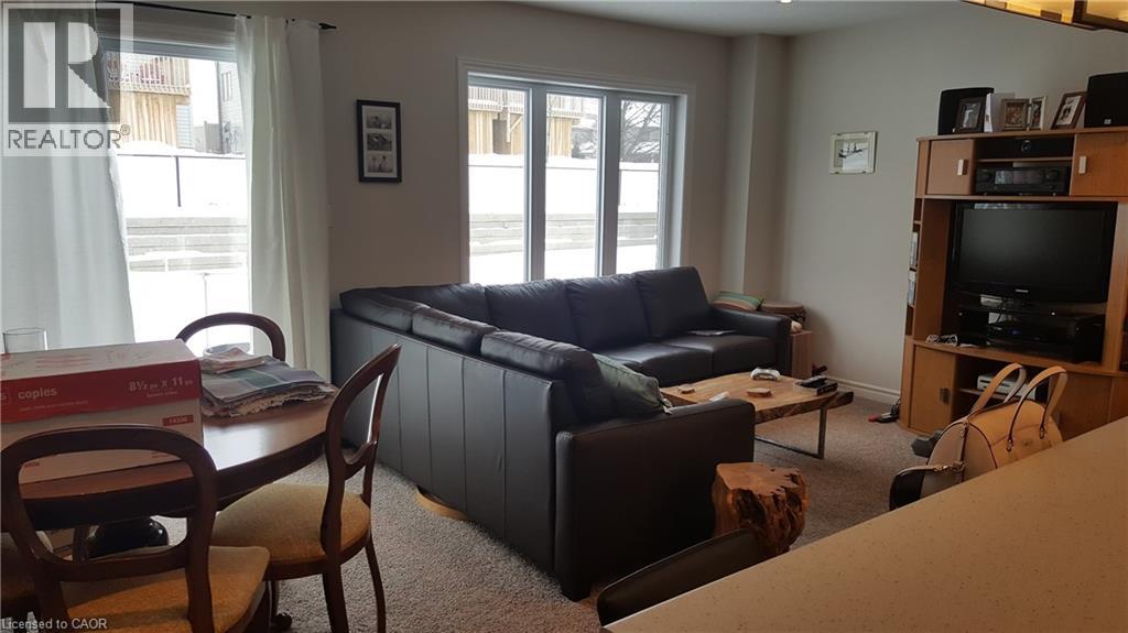 166 Templewood Drive, Kitchener, Ontario  N2R 1Y4 - Photo 2 - 40806201