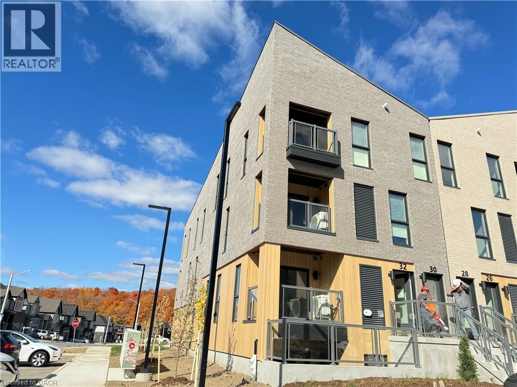 32 URBANE Boulevard, kitchener, Ontario
